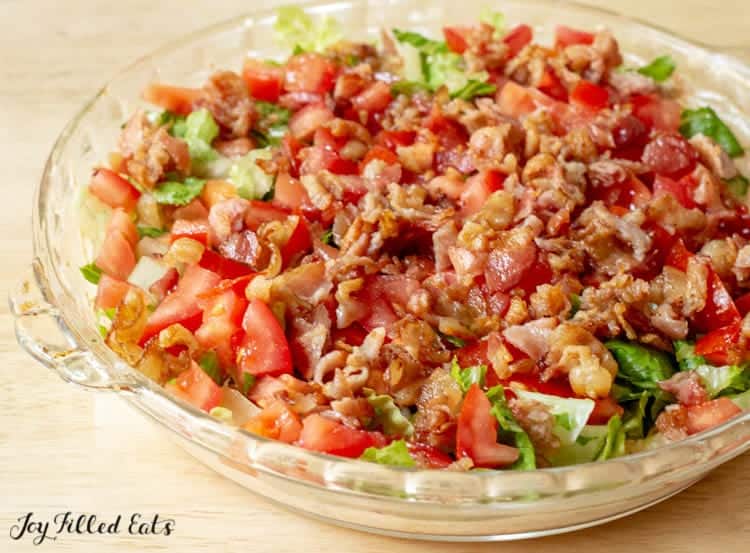 keto BLT dip in a pie plate