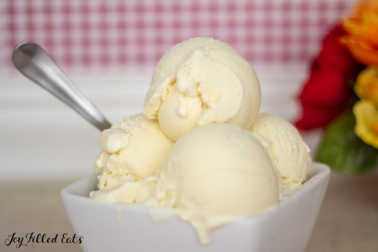 close up of cannoli ice cream