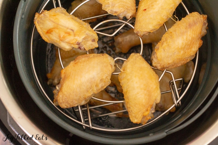 keto chicken wings in an air fryer