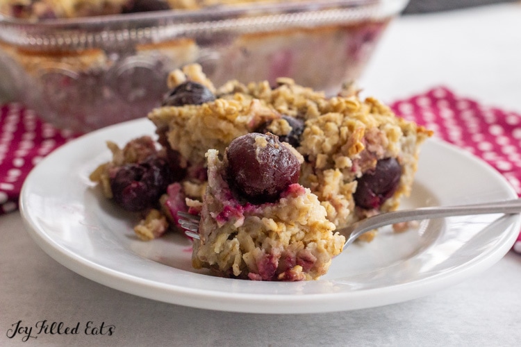 plate with baked cherry oatmeal