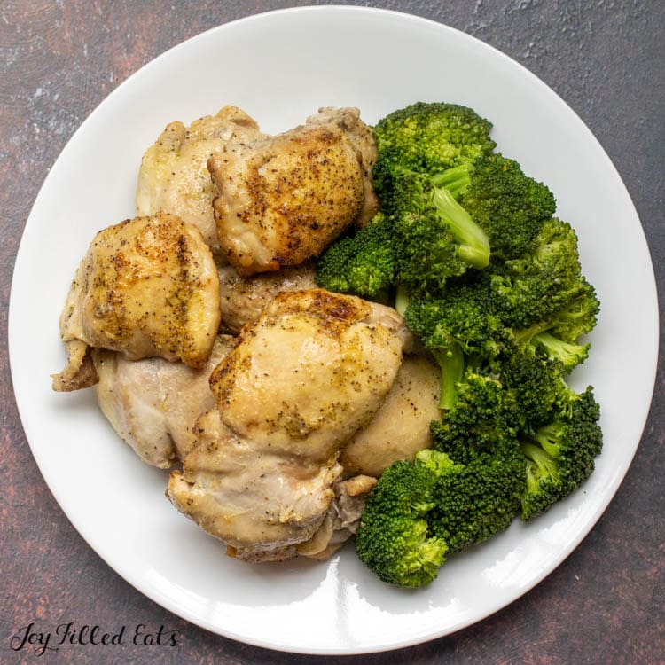 plate with chicken and broccoli