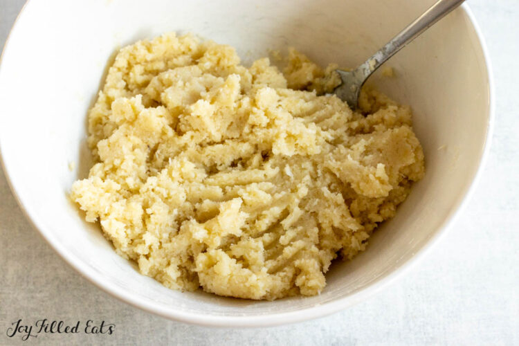 filling mixture in bowl